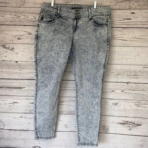 Torrid Acid Washed Denim Jeans Jegging Size 16